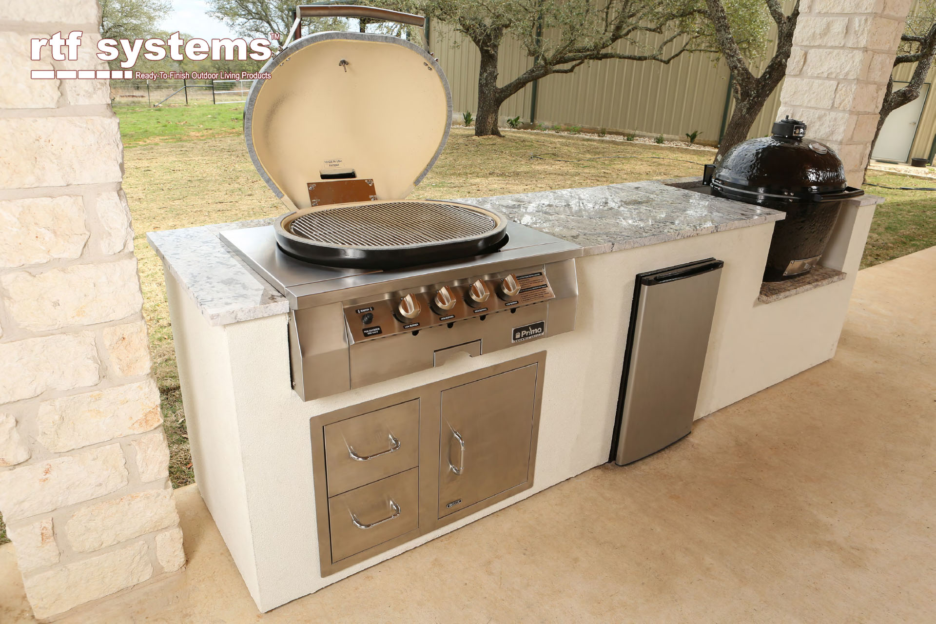 Grills and kitchens