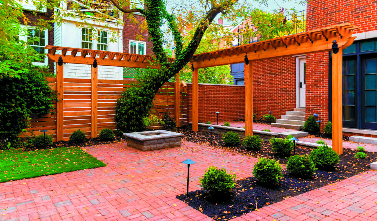 Residential outdoor patio brick pavers